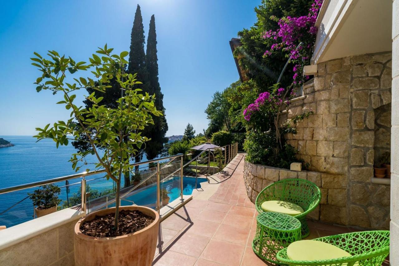 Luxury Beachfront Palace With Private Pool And Jacuzzi By The In * Dubrovnik