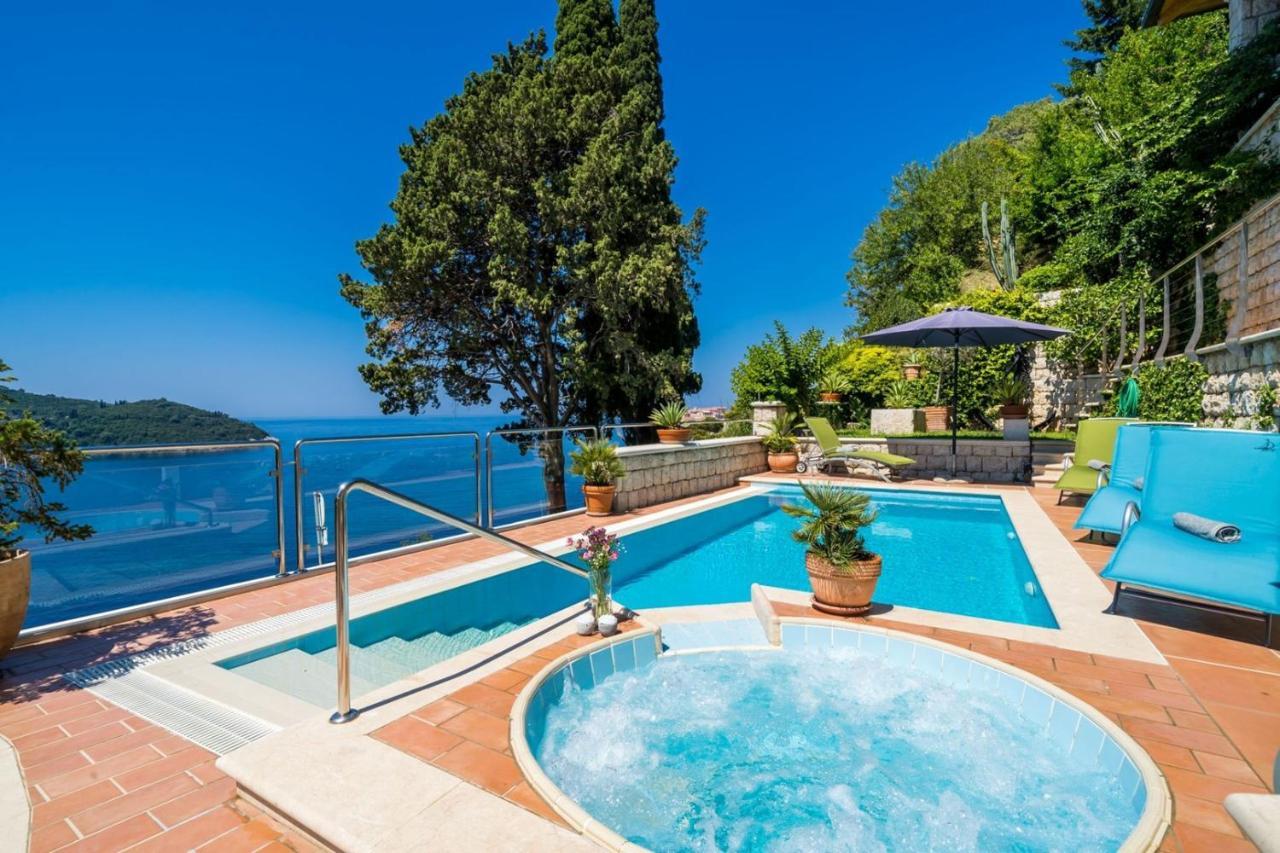 Luxury Beachfront Palace With Private Pool And Jacuzzi By The In Villa Dubrovnik